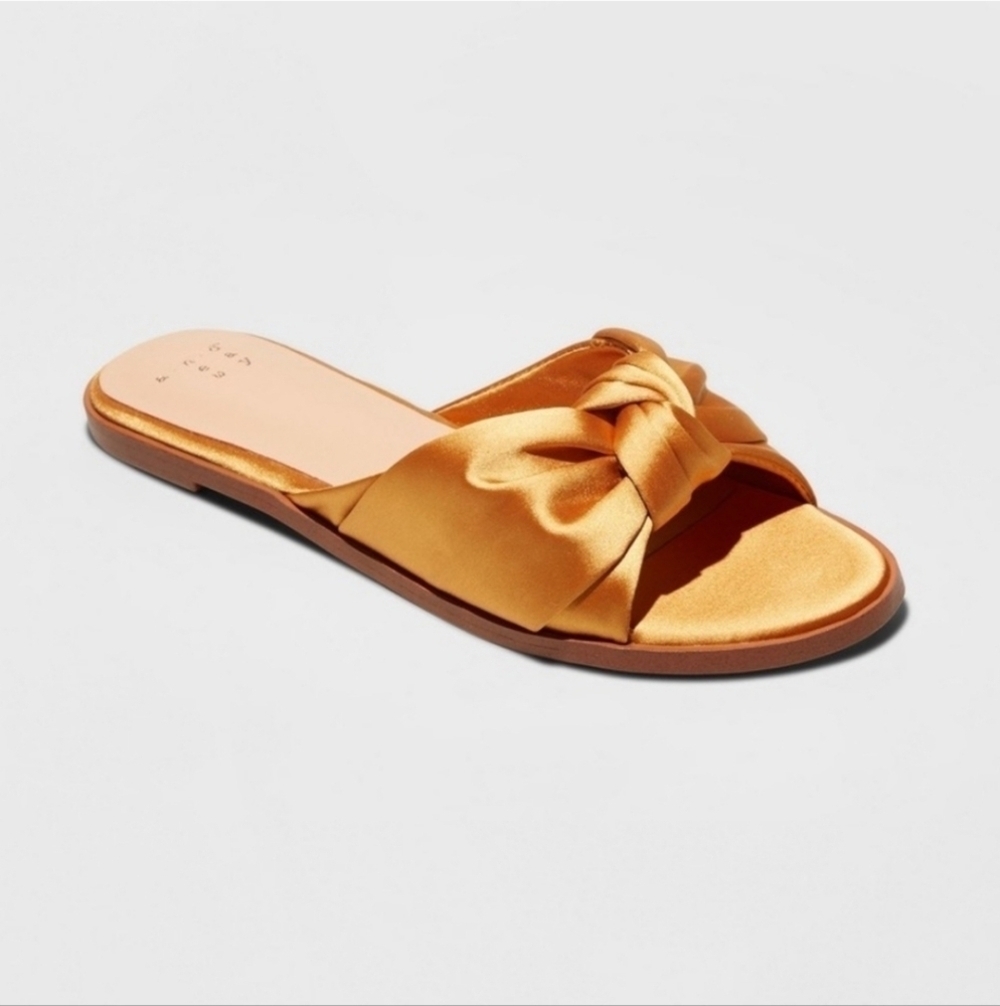 Knotted satin gold mustard yellow slide sandals sz 10 SH465